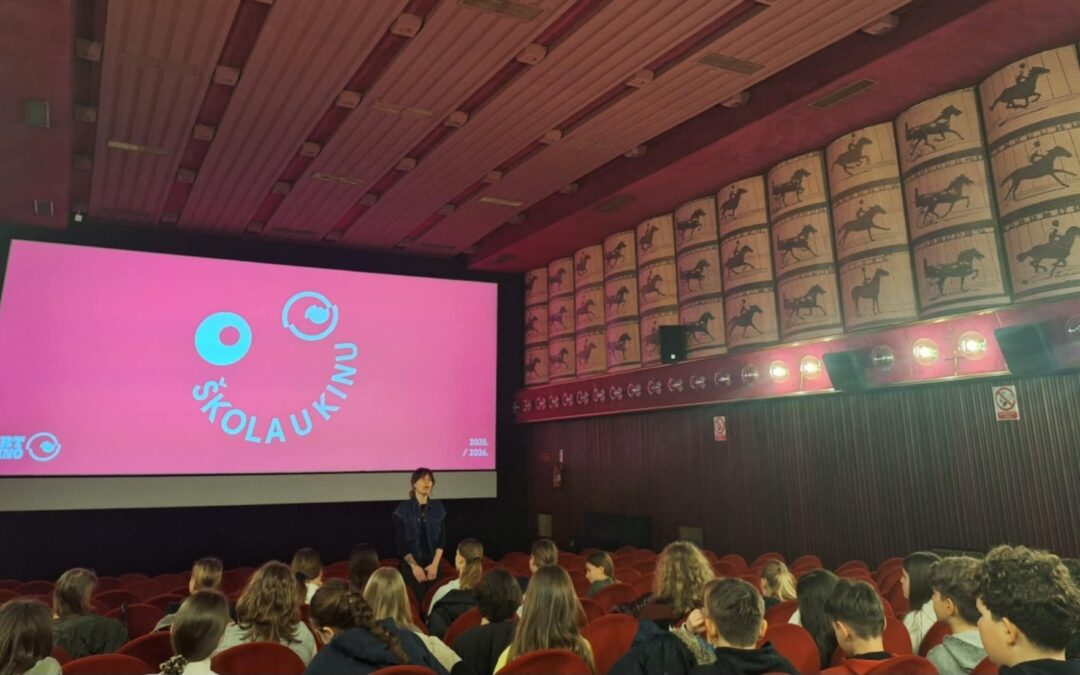 Škola u kinu: „Lars je LOL“