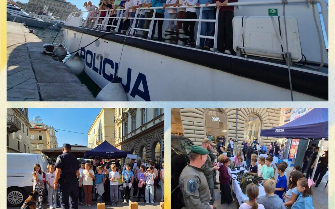 Posjet policijskom brodu